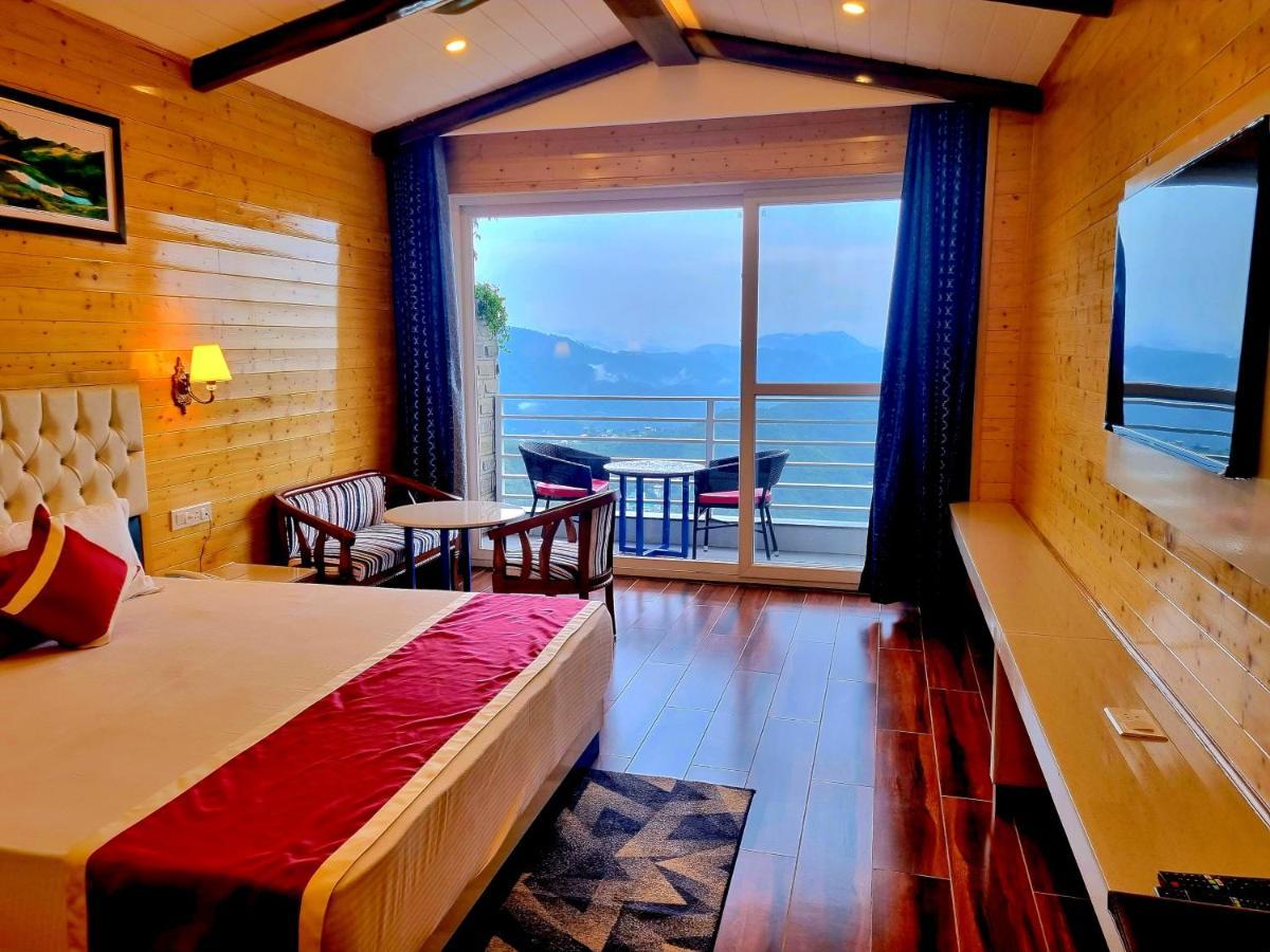 Hotel Wood Stock Luxury - A Boutique Property - Penthouse - Open Air Restaurant & Terrace Kasauli Exterior foto